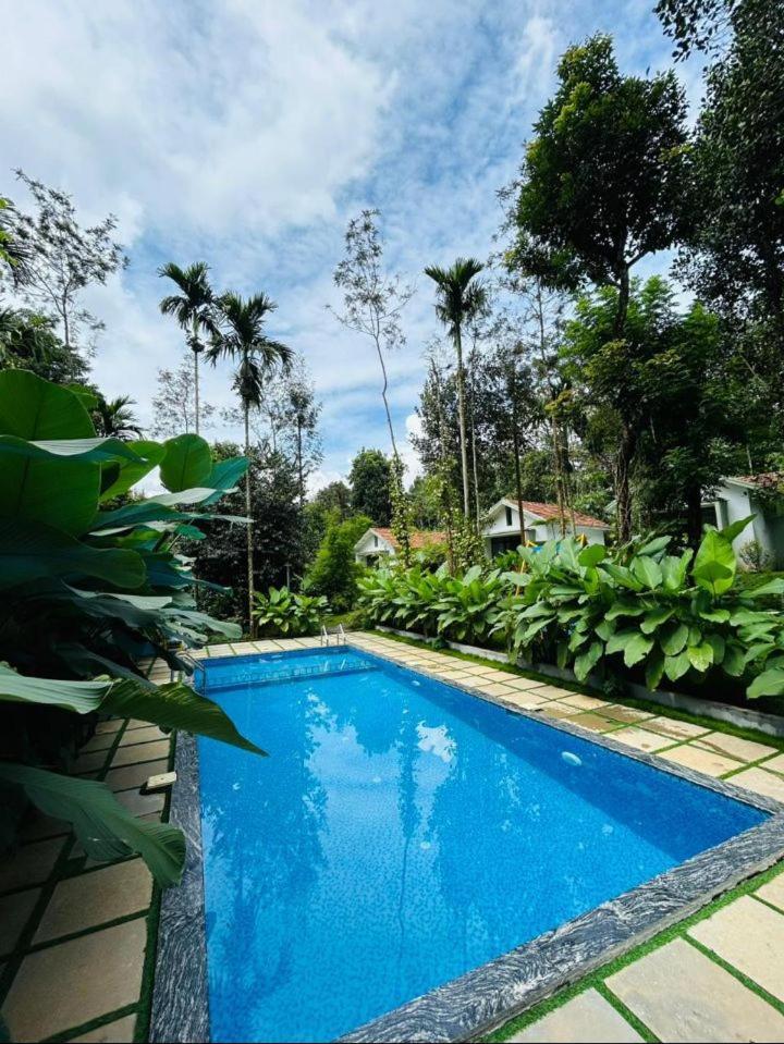 Le Vista Resort Sultan Bathery Extérieur photo